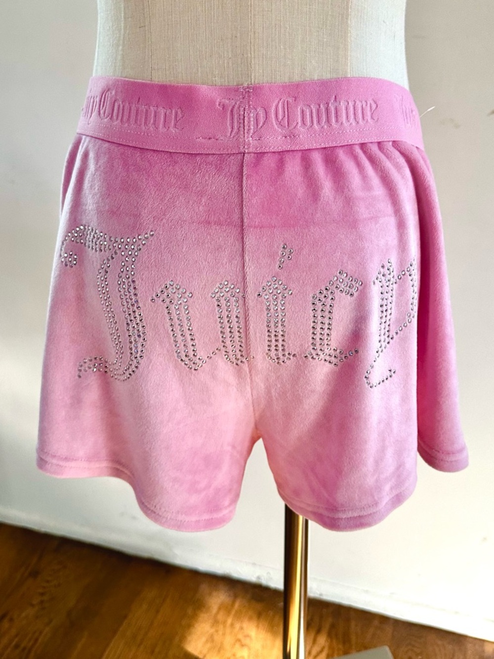 Juicy Couture Y2K Pink Velour Rhinestone Logo Shorts Low Rise 2000s Icon